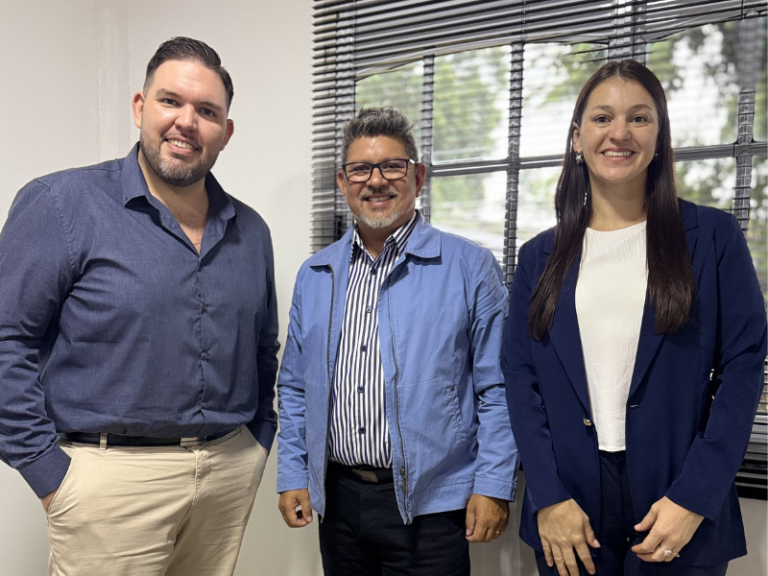 Reunión Estratégica entre Instituciones Educativas y Financieras